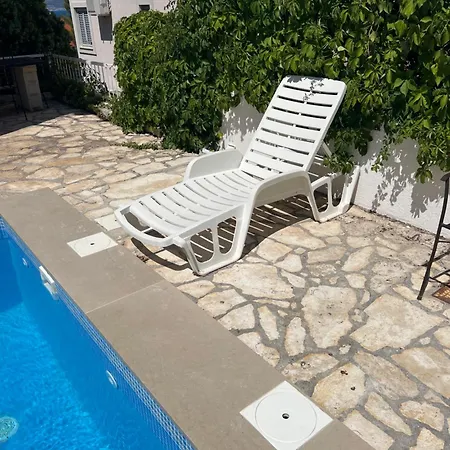 Wonderful Sea View, Swimming Pool, Private Parking