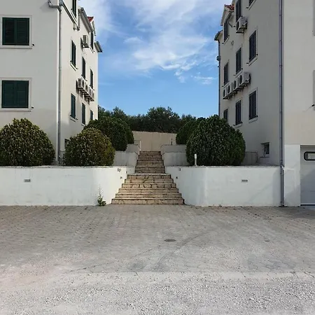 Wonderful Sea View, Swimming Pool, Private Parking * سوبيتار